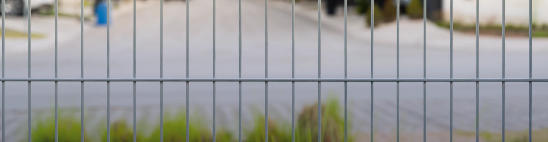 Reja cubriendo un area residencial